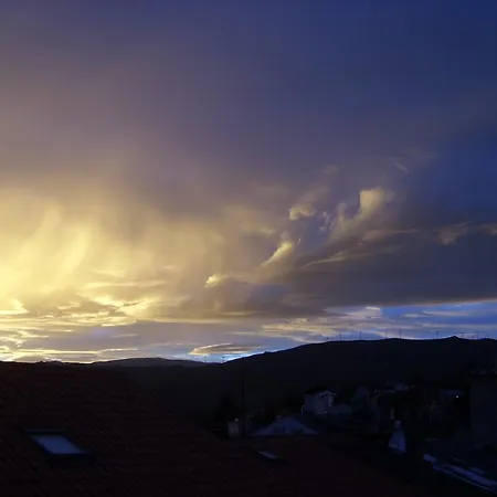 Cima Da Vila Отель *