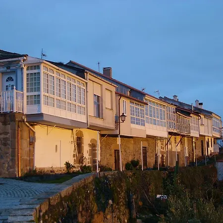 Cima Da Vila Кастро-Кальделас
